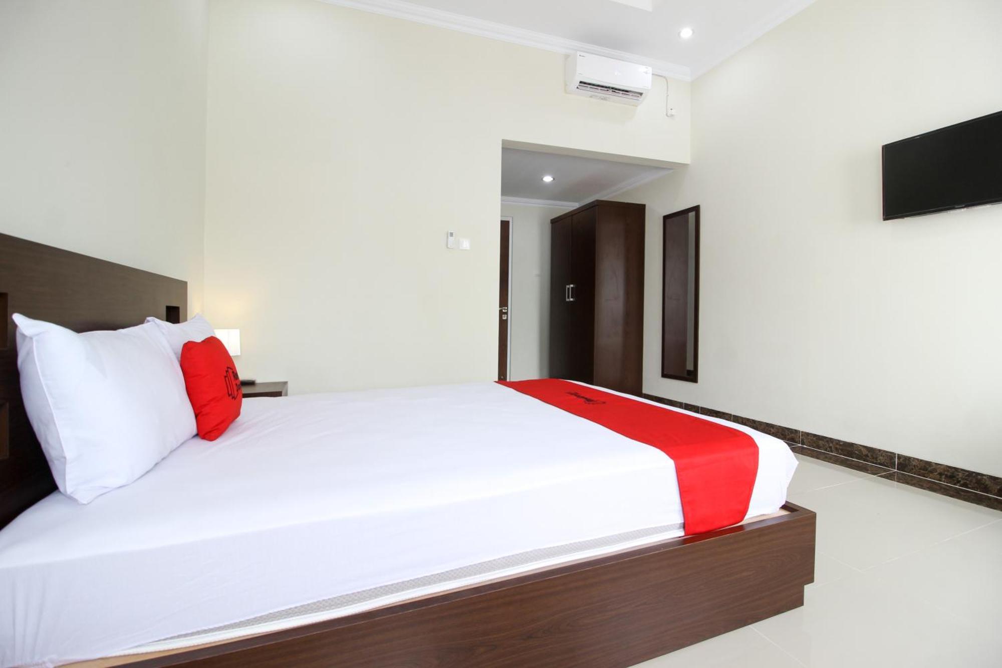 Reddoorz Syariah Plus @ Jakal Bawah 3 Kejayan Exterior photo