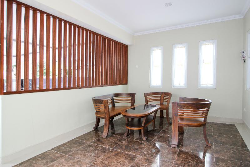 Reddoorz Syariah Plus @ Jakal Bawah 3 Kejayan Exterior photo
